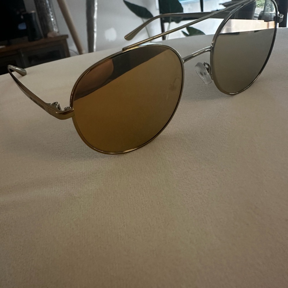 Michael Kors mirrored sunglasses beautiful brand new